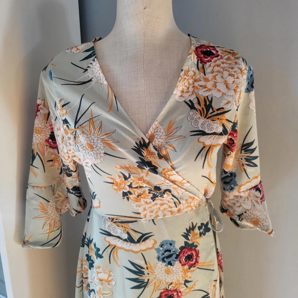 Floral Maxi Wrap Dress - Green - Picture 2 of 8
